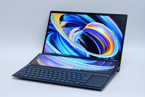 Hothotレビュー】2画面ノートは想像以上に実用的だった! 「ZenBook Duo