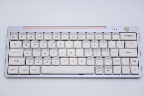 レビュー】“物理”デュアルアクションキーボード「Hesper64(100)」を約3