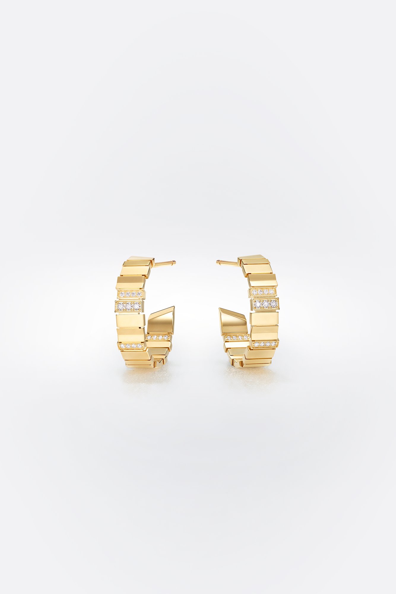 り*ご様 Dior ゴールドピアス 専用ケース付き 楽天市場】【国内正規品