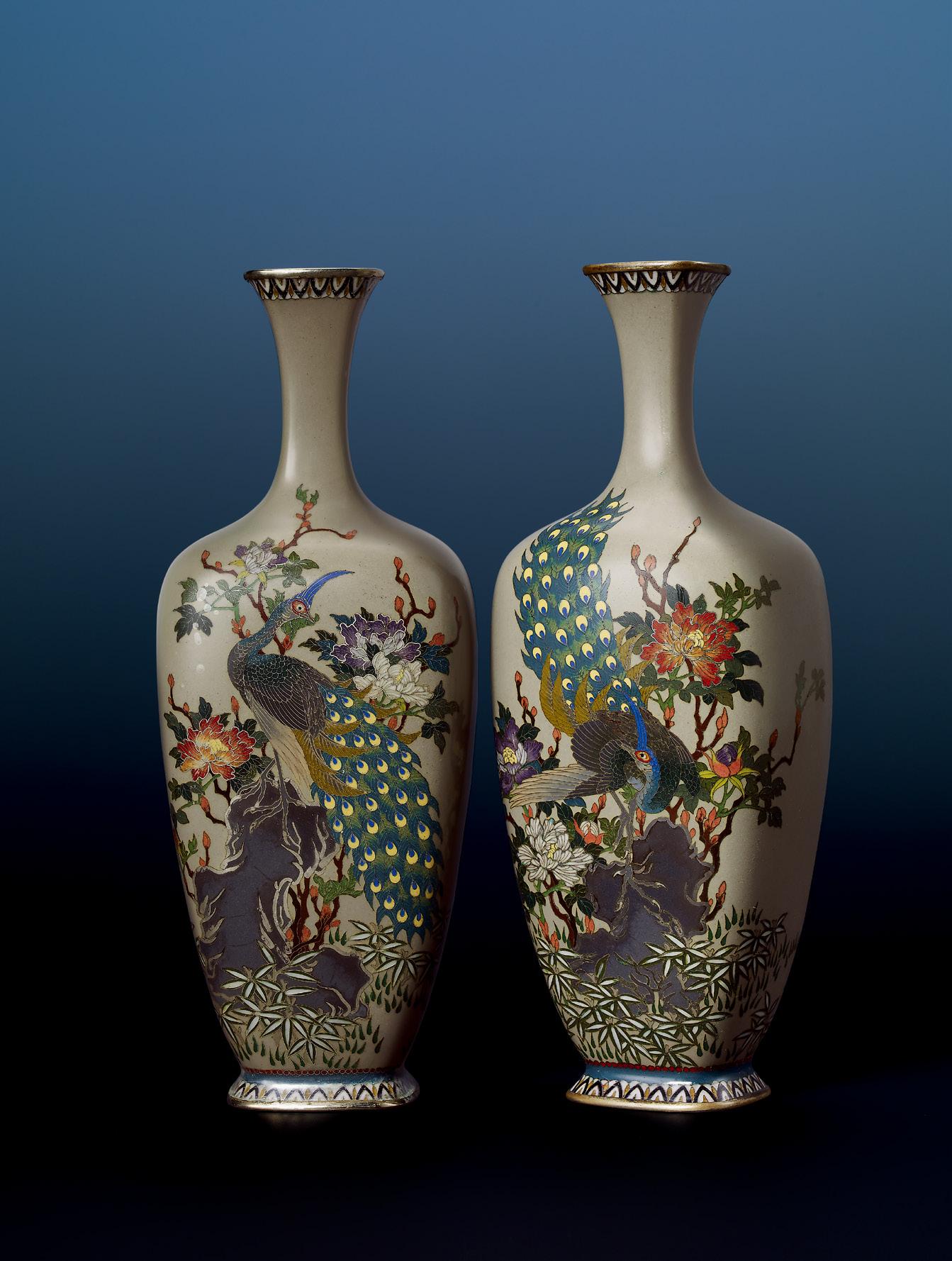 薩摩焼 武士 武将 花蝶 色彩 花瓶 壺 骨董品 豪華絢爛 高さ36cm 【公式