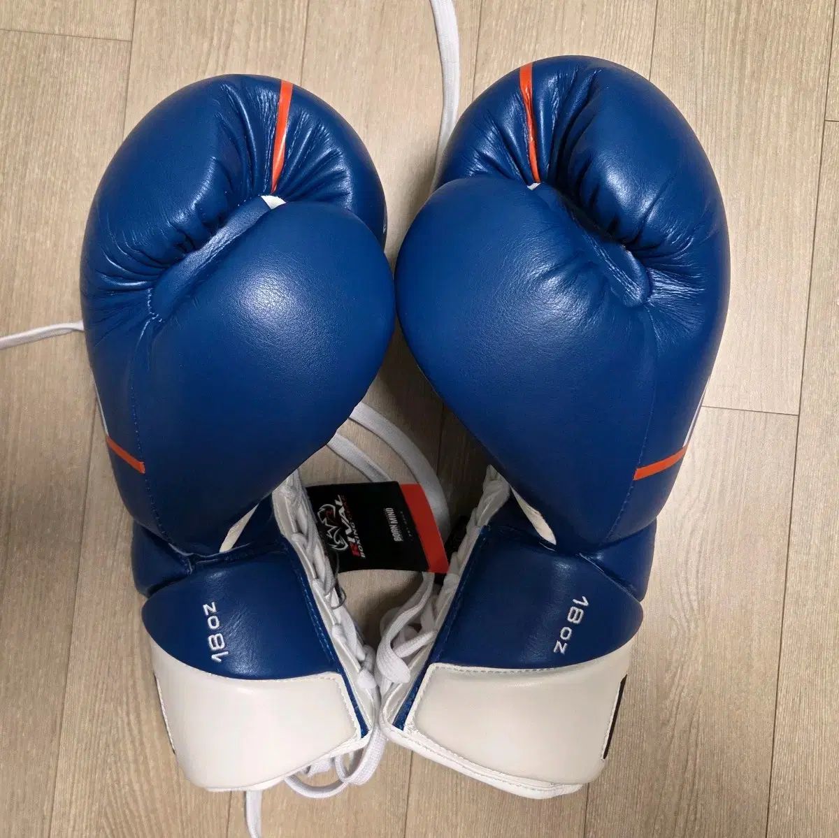 RIVAL RS80V インパルス・スパーリンググローブ 14オンス