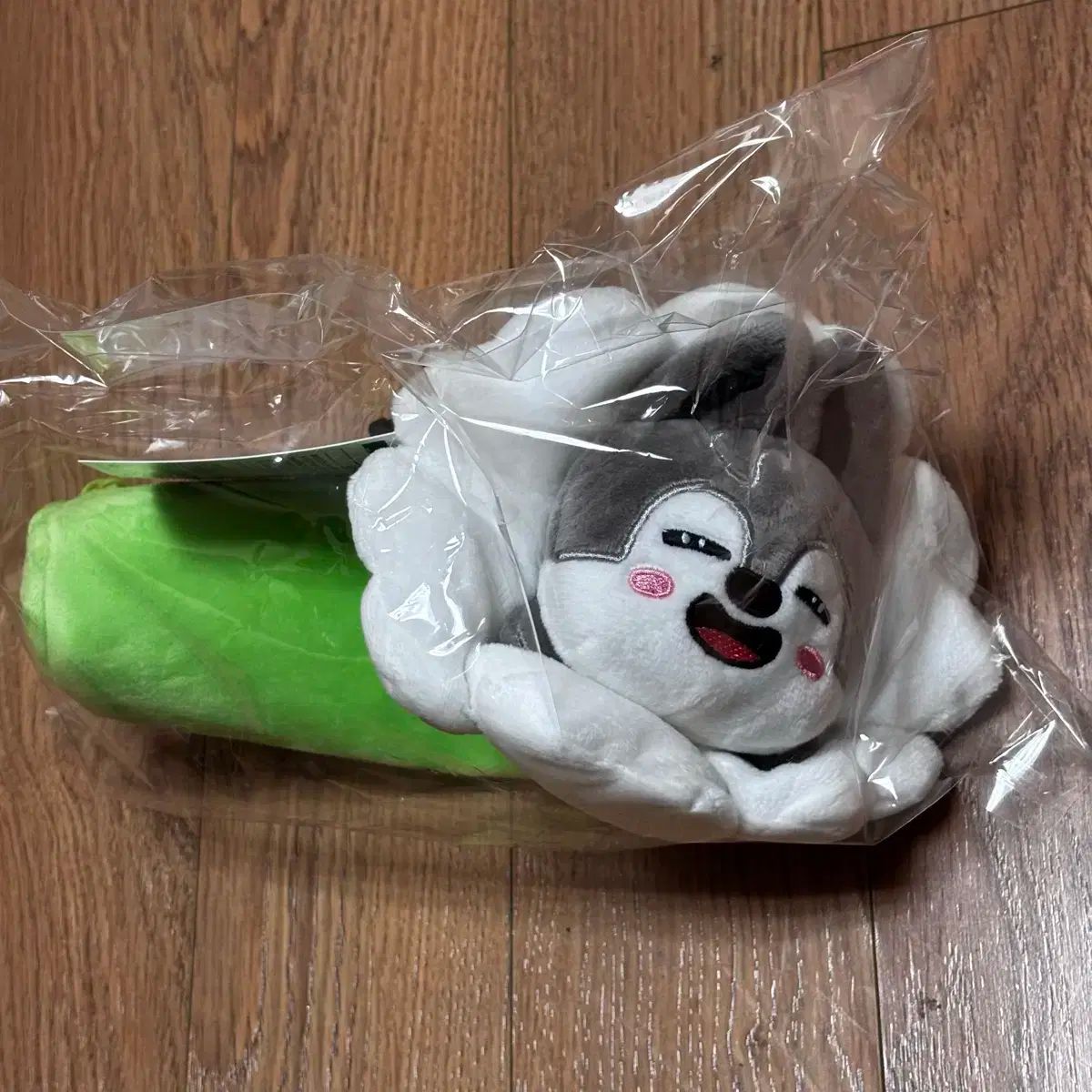 ウルフチャンペンラカバー➕おまけ Stray Kids SKZOO ペンライトカバー