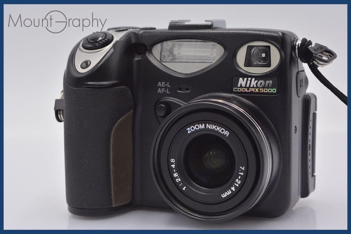 Nikon COOLPIX P5000 デジタルカメラ nikon ストラップ ◻︎SDカード