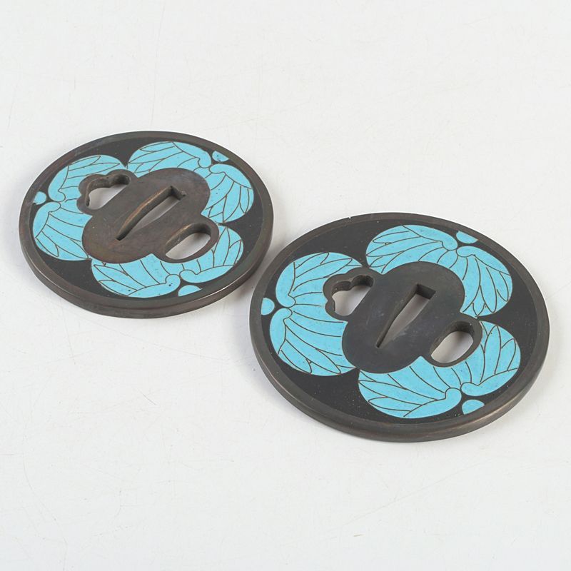 武具 刀装具 銅製 七宝三つ葉葵文 鍔 一對 桐箱付 V 4167 武具 刀装具