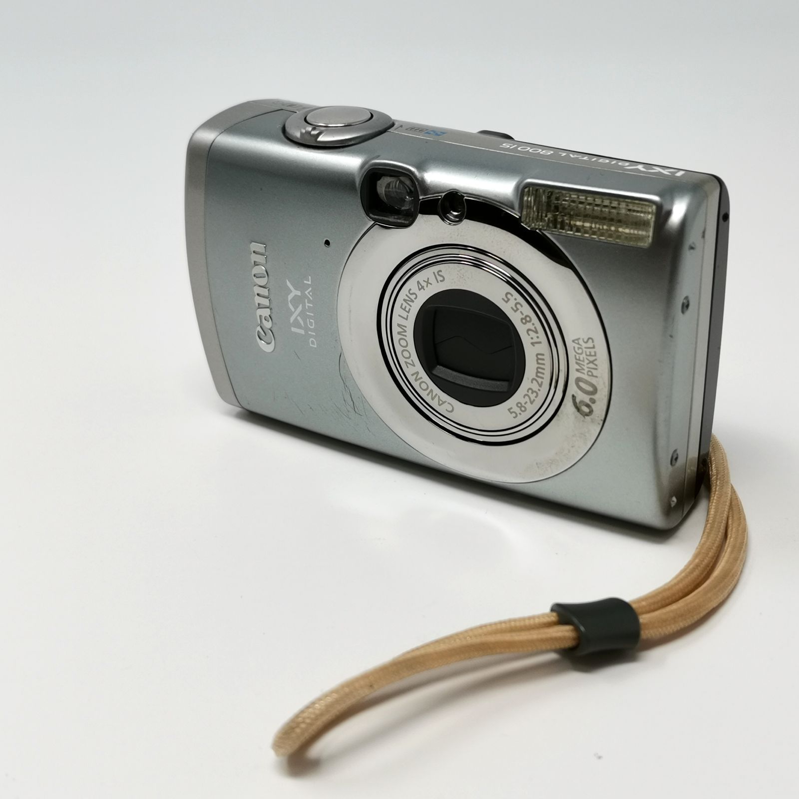 キャノン IXY 販売 デジタル 800IS シルバー 動作確認済み 充電器あり