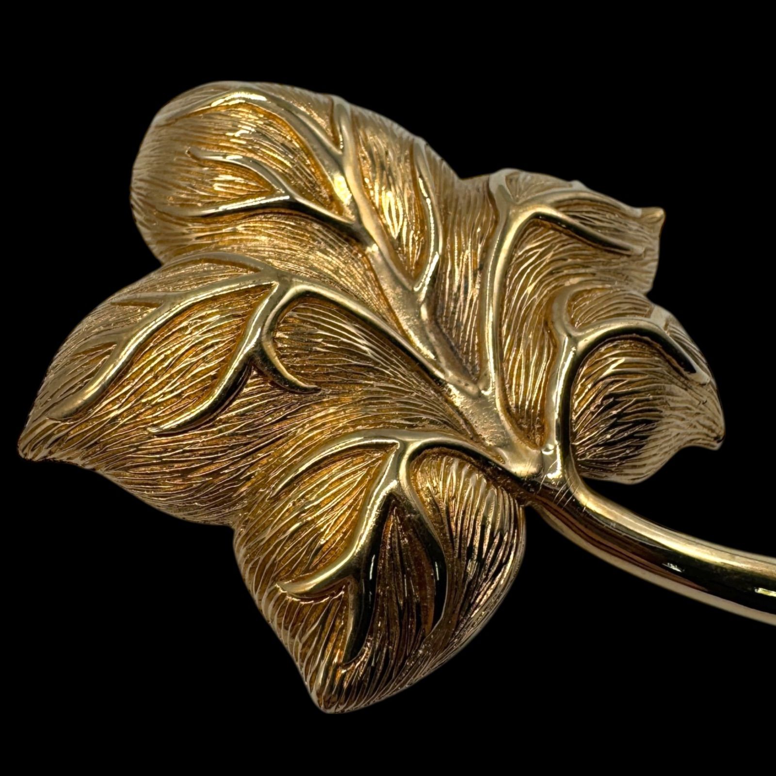 希少 Christian Dior クリスチャンディオール 大ぶり リーフ 葉っぱ