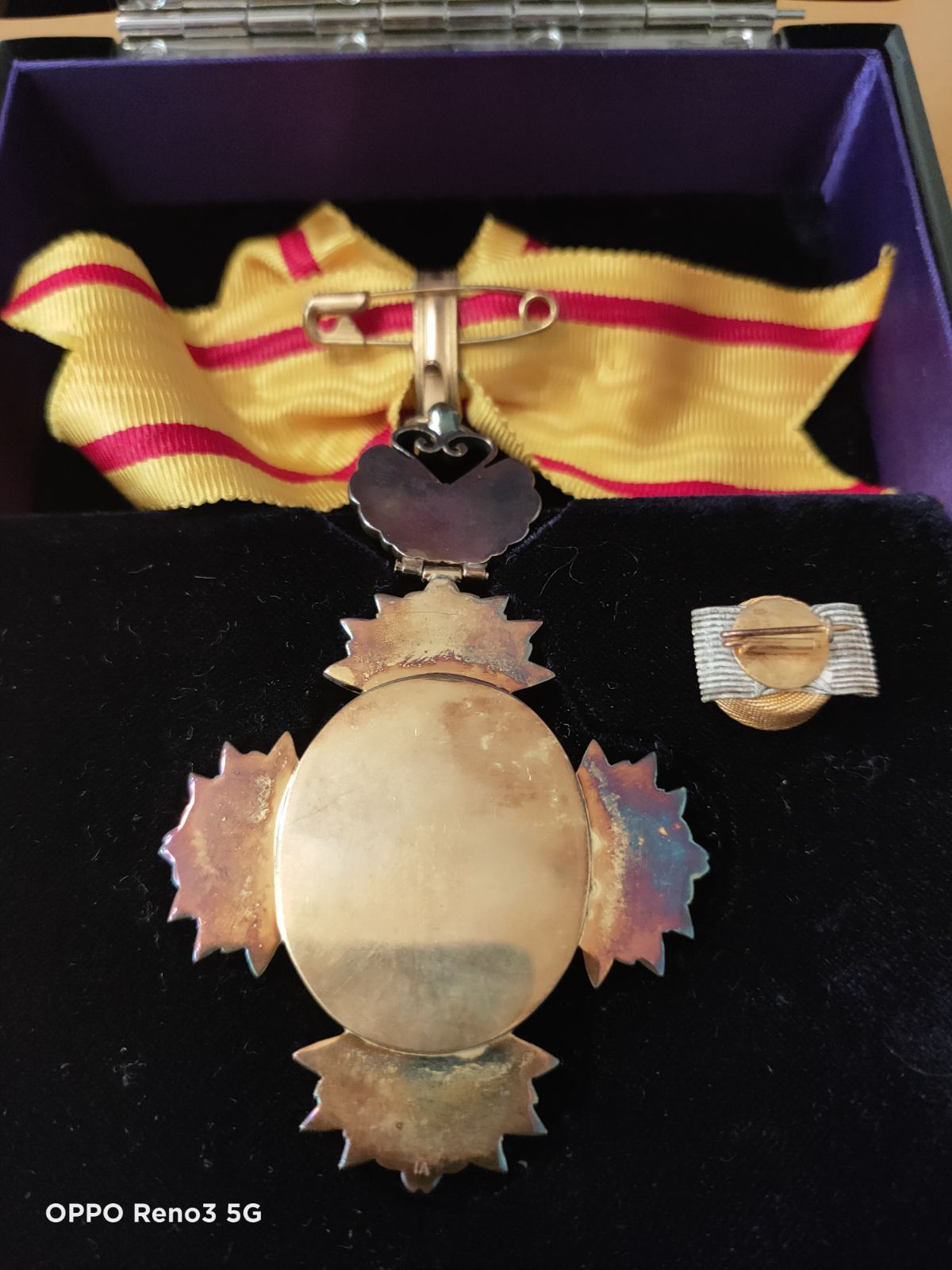 超激レア 極美品】勲三等宝冠章 宝冠白蝶章 勲章 褒章 徽章 女性勲章