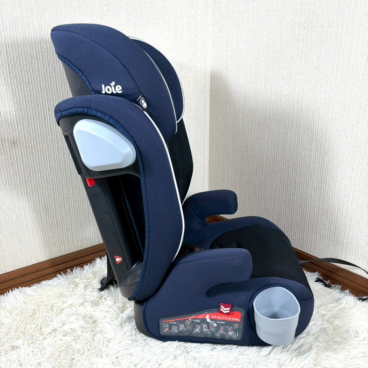 美品】 Joie エレベート ジュニアシート ドリンクホルダー付き