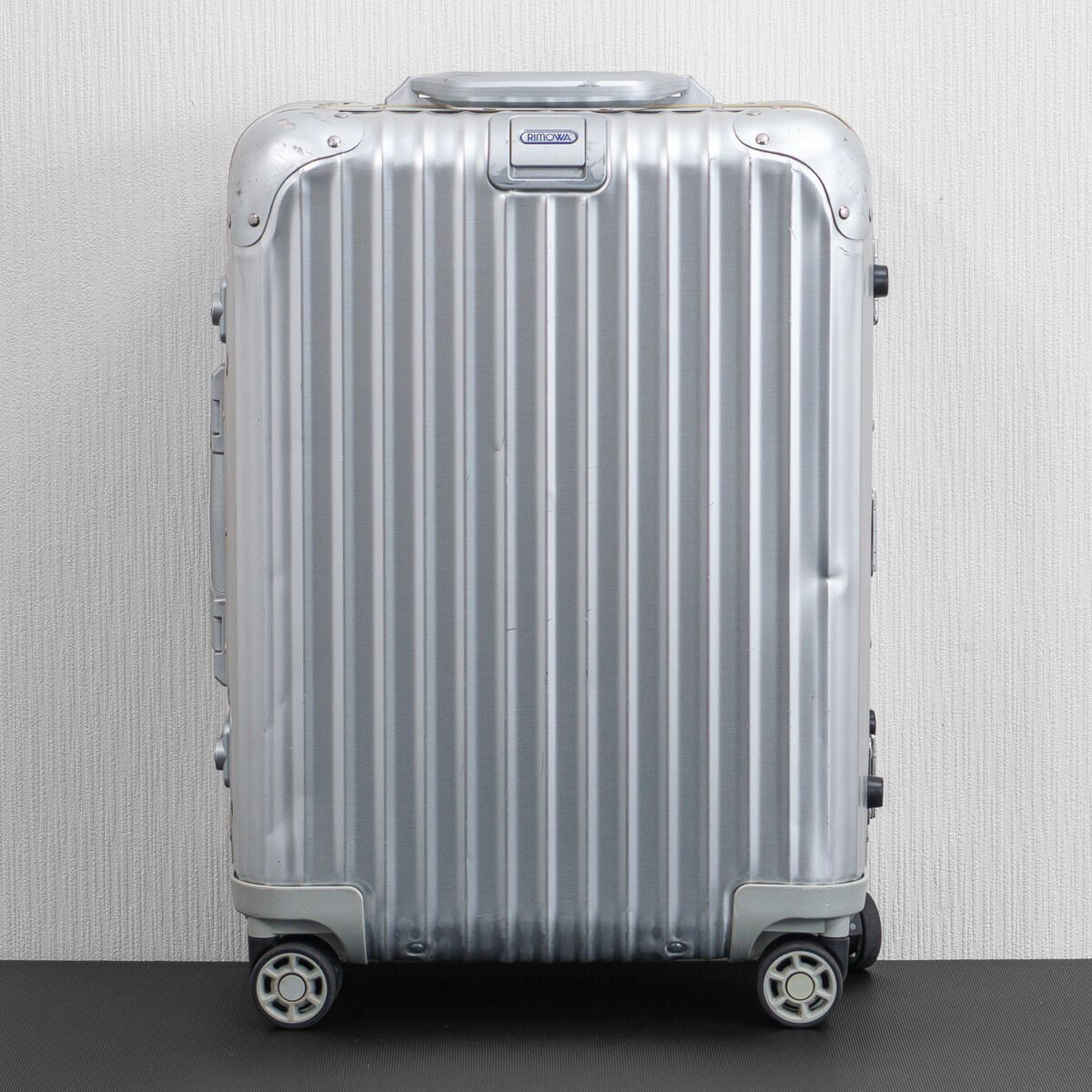 RIMOWAリモワ トパーズ シルバー32l 機内持込 青ロゴ 静音化 RIMOWA