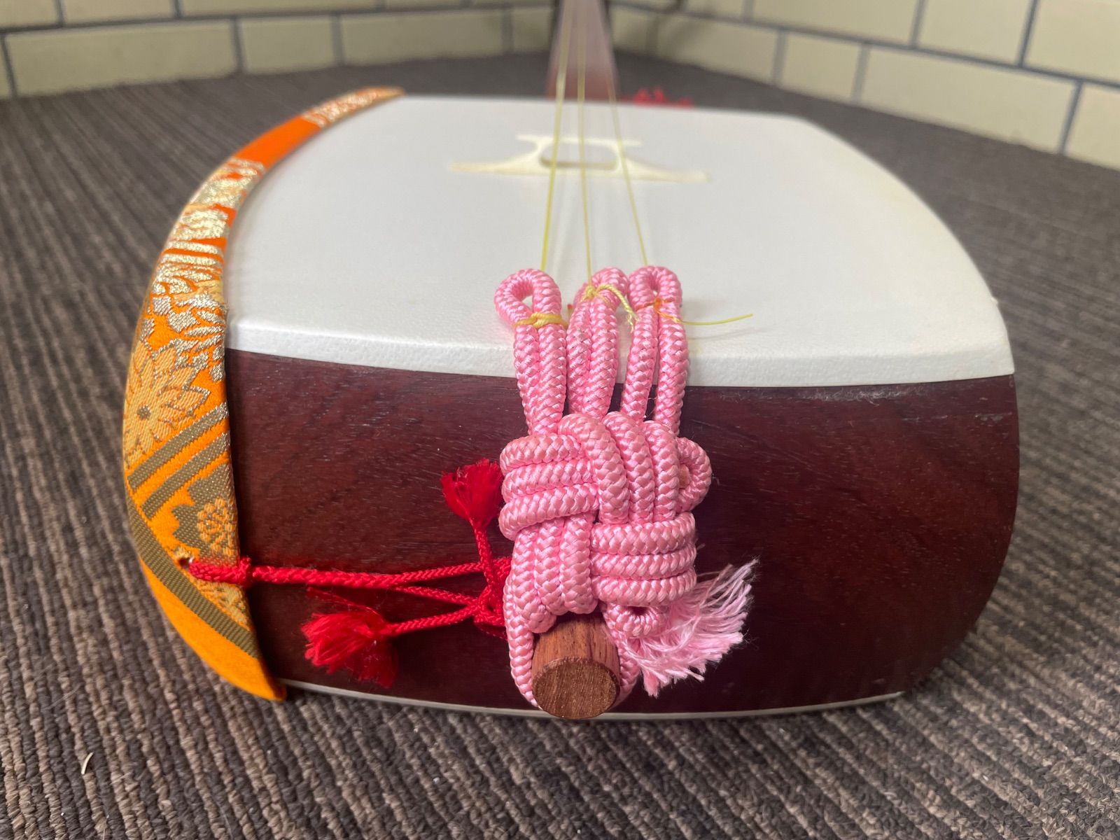 ハードケース 和楽器 三味線 皮破れています(三味線)｜売買された