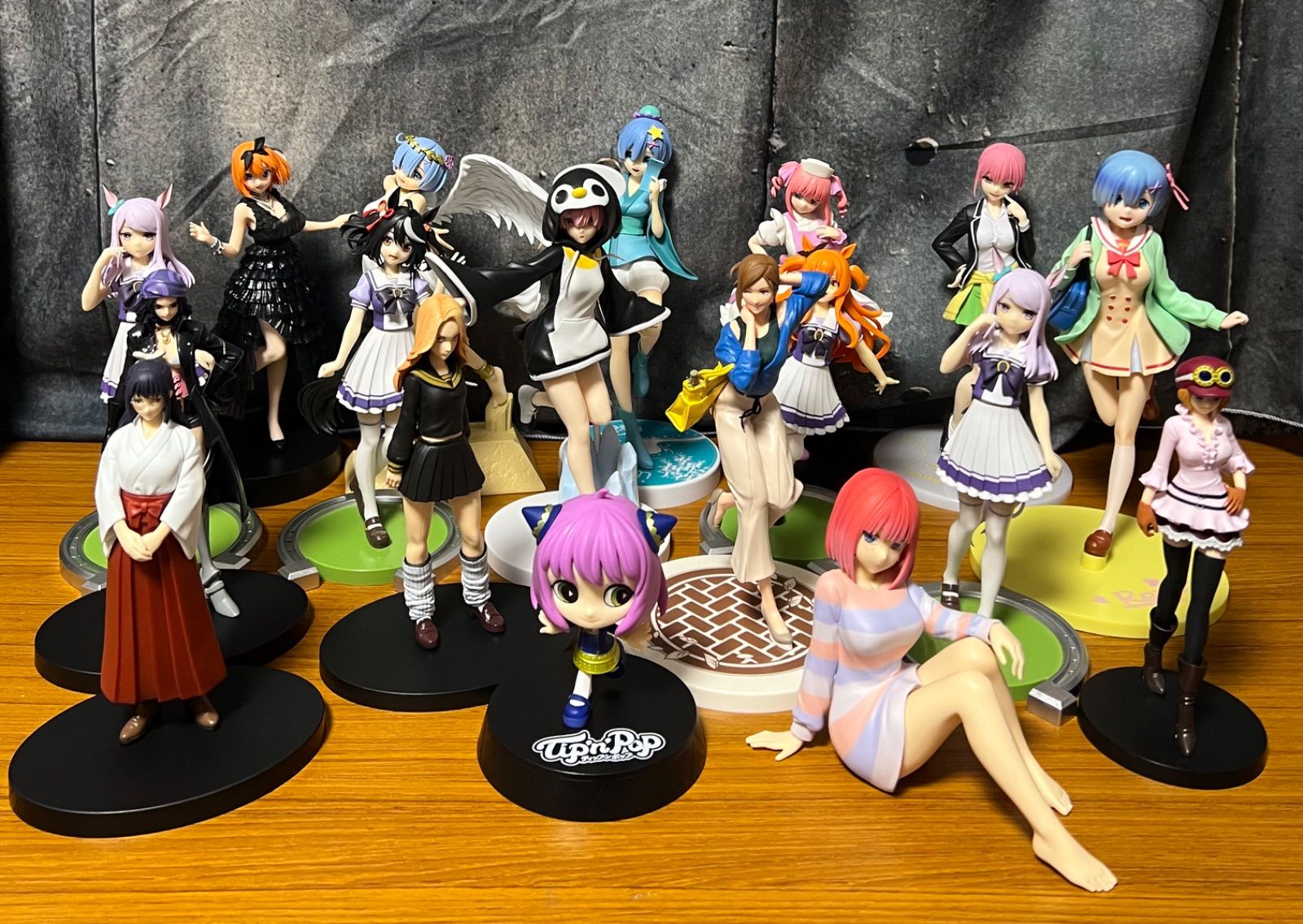 最新 プライズ フィギュア まとめ売り 箱 美少女フィギュア 13箱 美