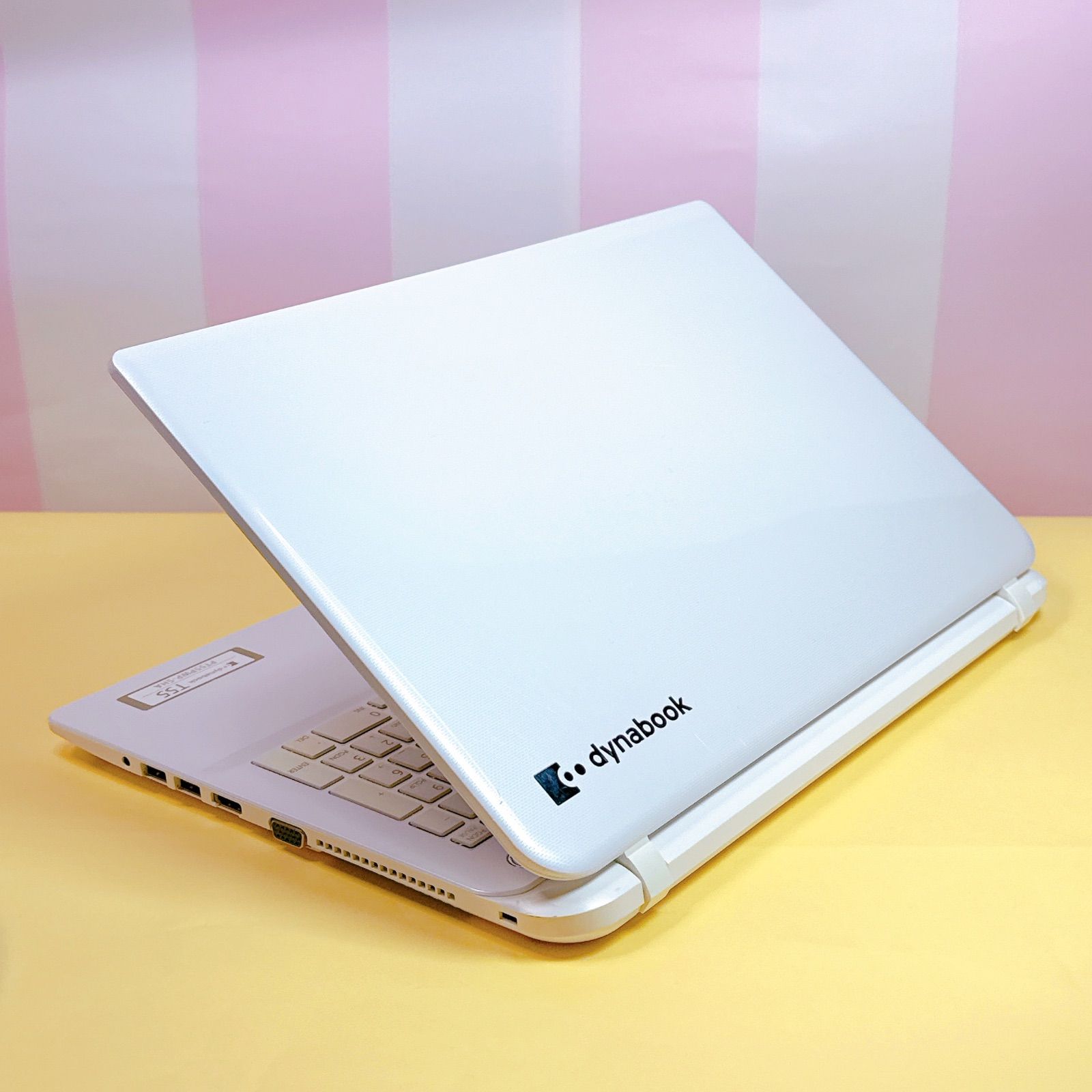 極美品✨人気のホワイト✨Dynabook✨薄型✨SSD256GB✨カメラ付き