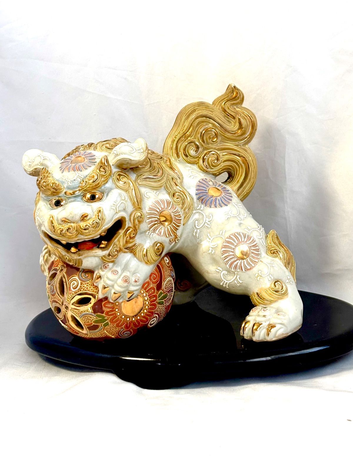 特大九谷焼玉乗獅子狛犬 九谷銘 九谷焼 玉乗獅子 置物 金彩色絵