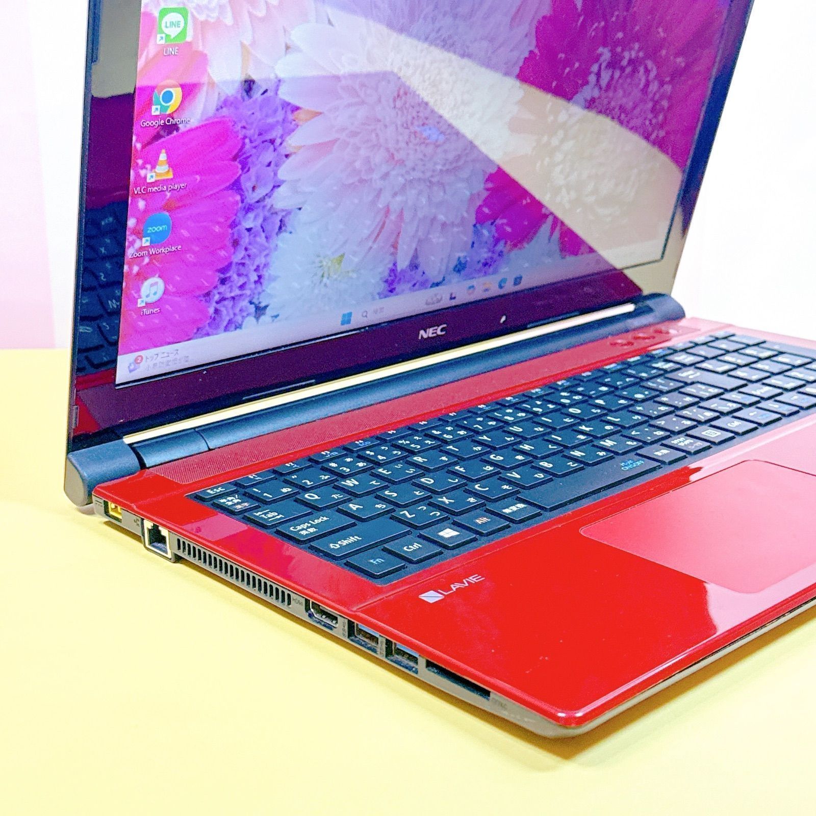 Windows11✨新品高速SSD搭載✨薄型でお洒落 コレクション ノート