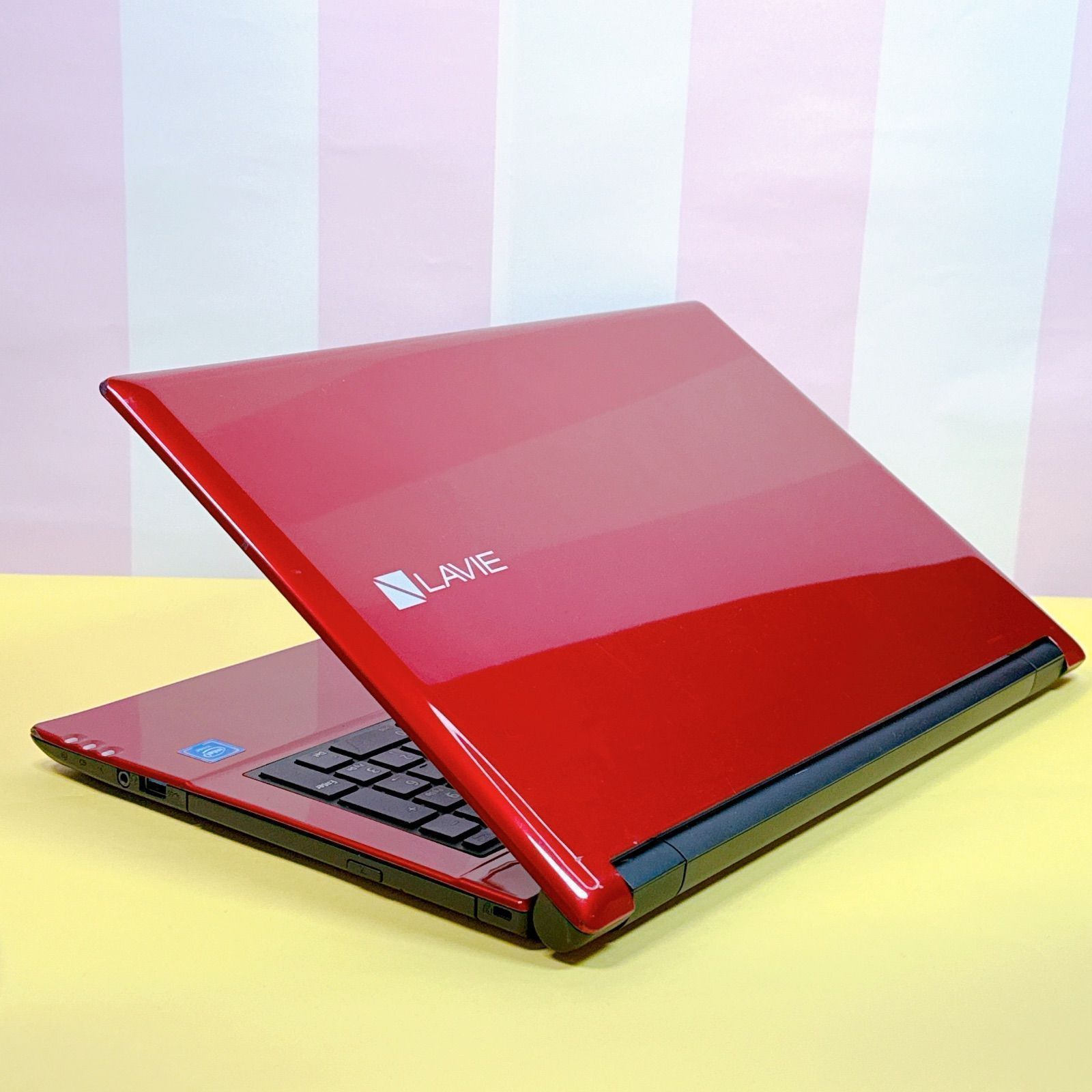 Windows11✨新品高速SSD搭載✨薄型でお洒落 コレクション ノート