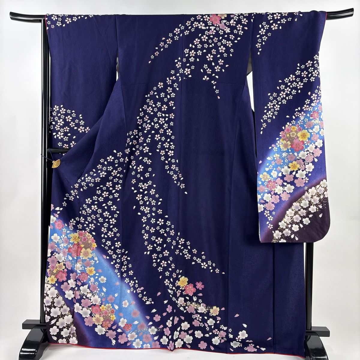 美品】 振袖 身丈168cm 裄丈68.5cm L 袷 桜 花びら 箔 金彩 青紫