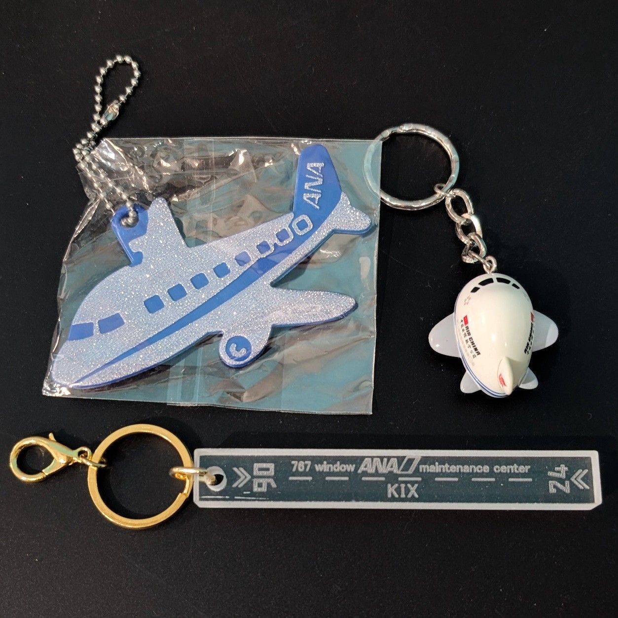 ANA B767 機体窓材再利用 キーホルダー 機体整備工場見学者限定 他ANA