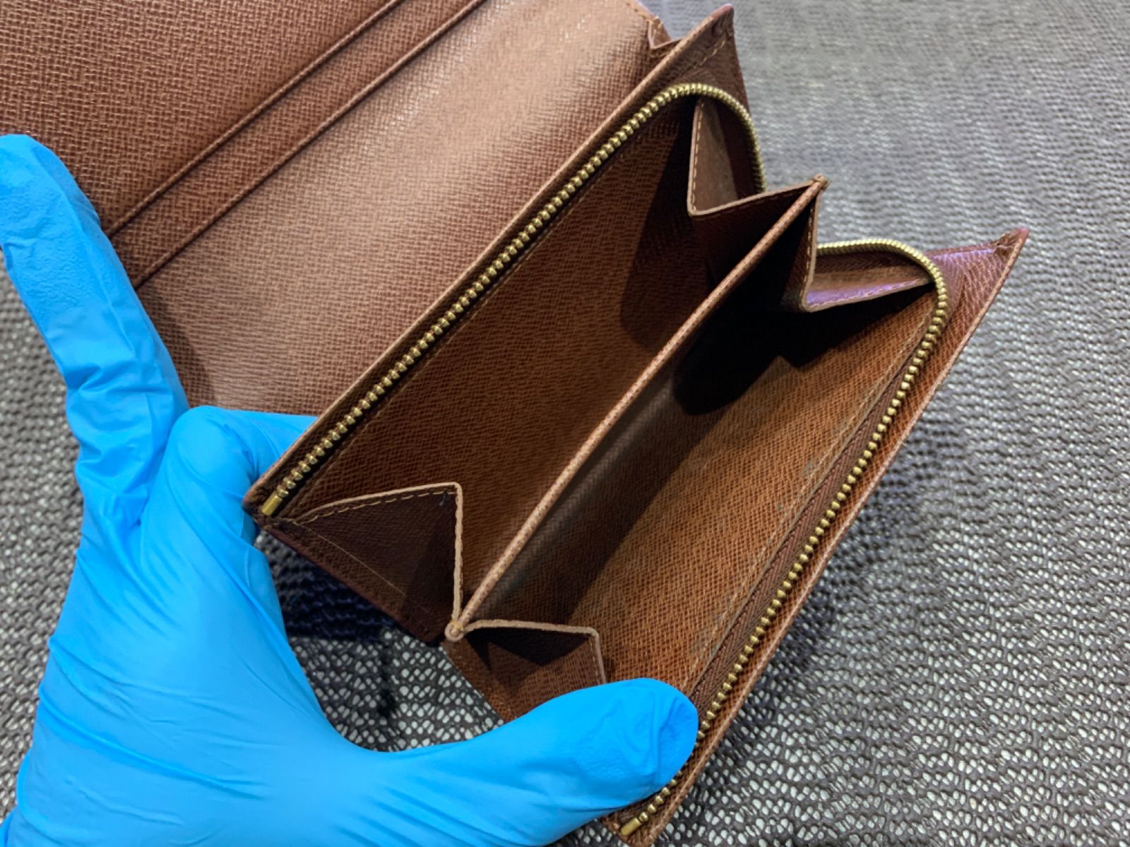 LOUIS VUITTON ルイヴィトン モノグラム ポルトモネ ビエトレゾール