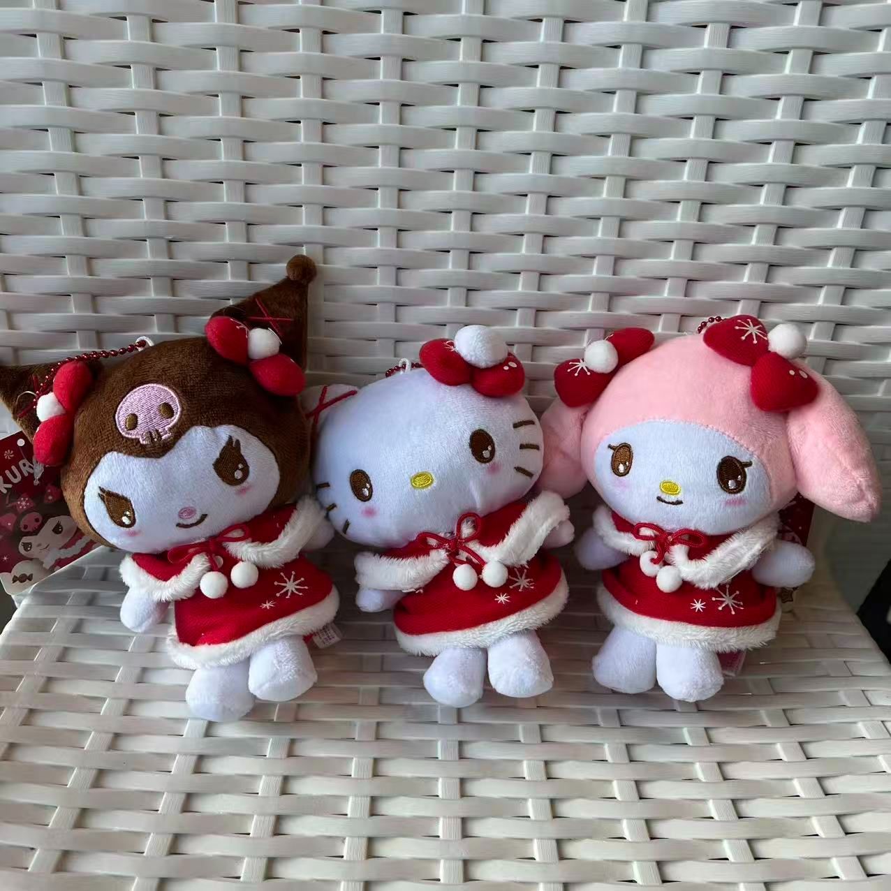 新品・タグ付き】ハローキティ クリスマス ぬいぐるみ マスコット