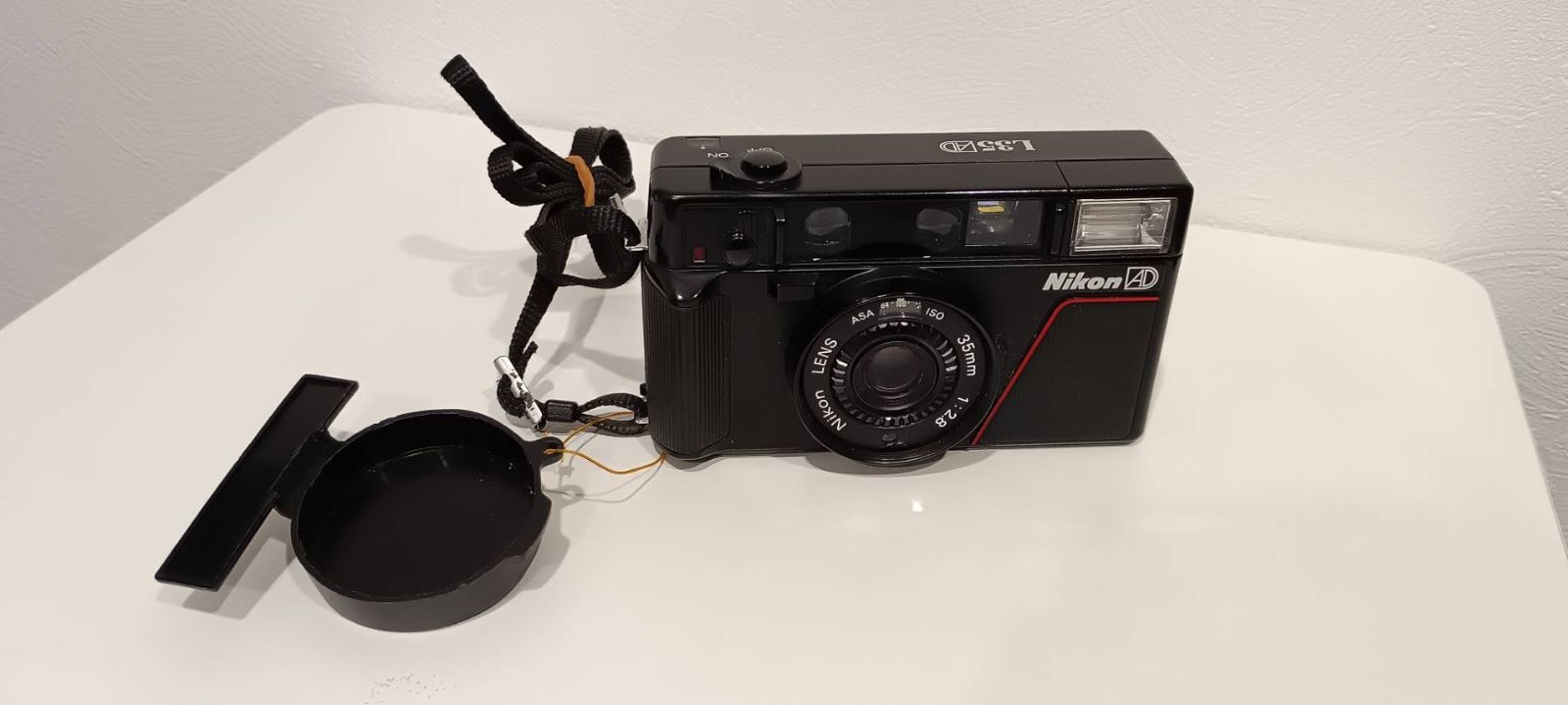 名機】ニコン L35AD セール 35mm F2.8 単焦点 コンパクトカメラ ケース付 ​