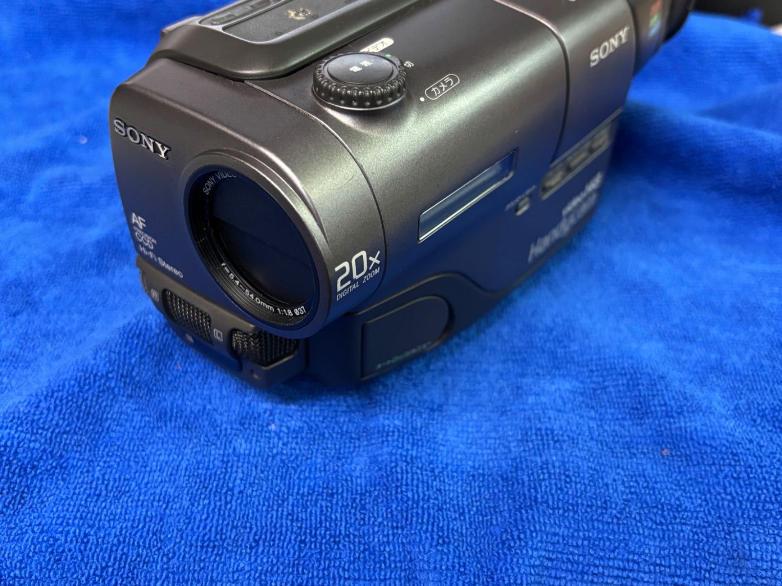 動作品】CCD-TR11 SONY Hi8ビデオカメラ 8mm 825 動作品】CCD-TR11