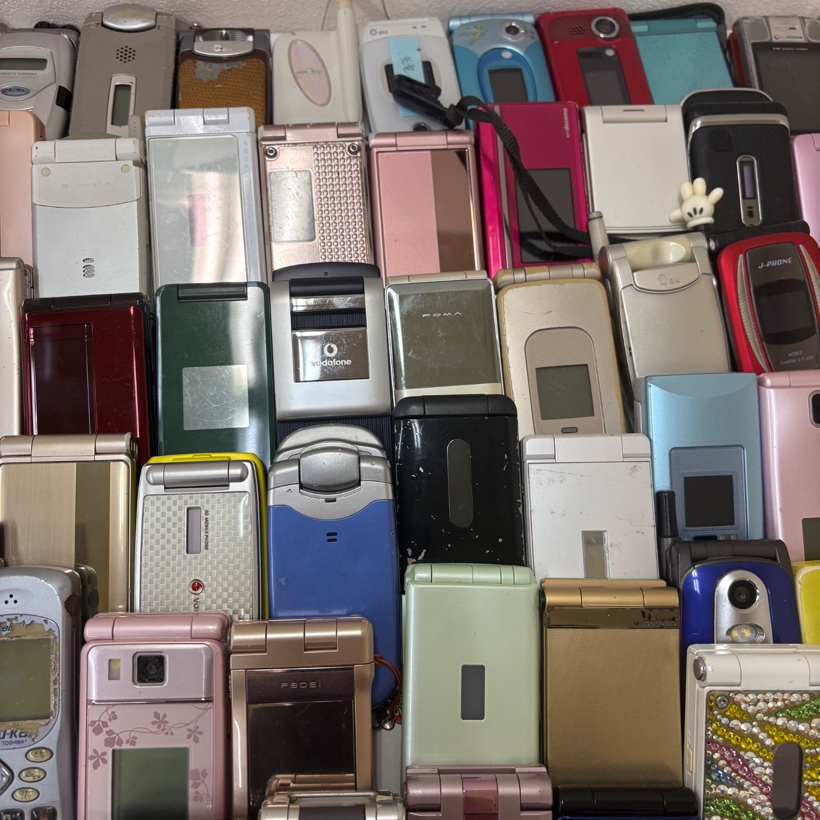 ガラケー他ジャンク18台まとめて ガラケー他ジャンク18台まとめて