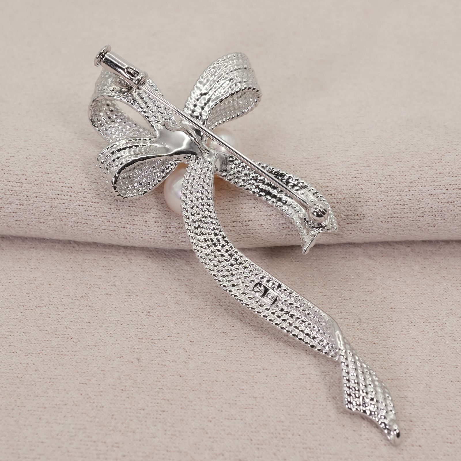 希少 美品 タサキ リボンモチーフ ブローチ パール アコヤ真珠/25-1280