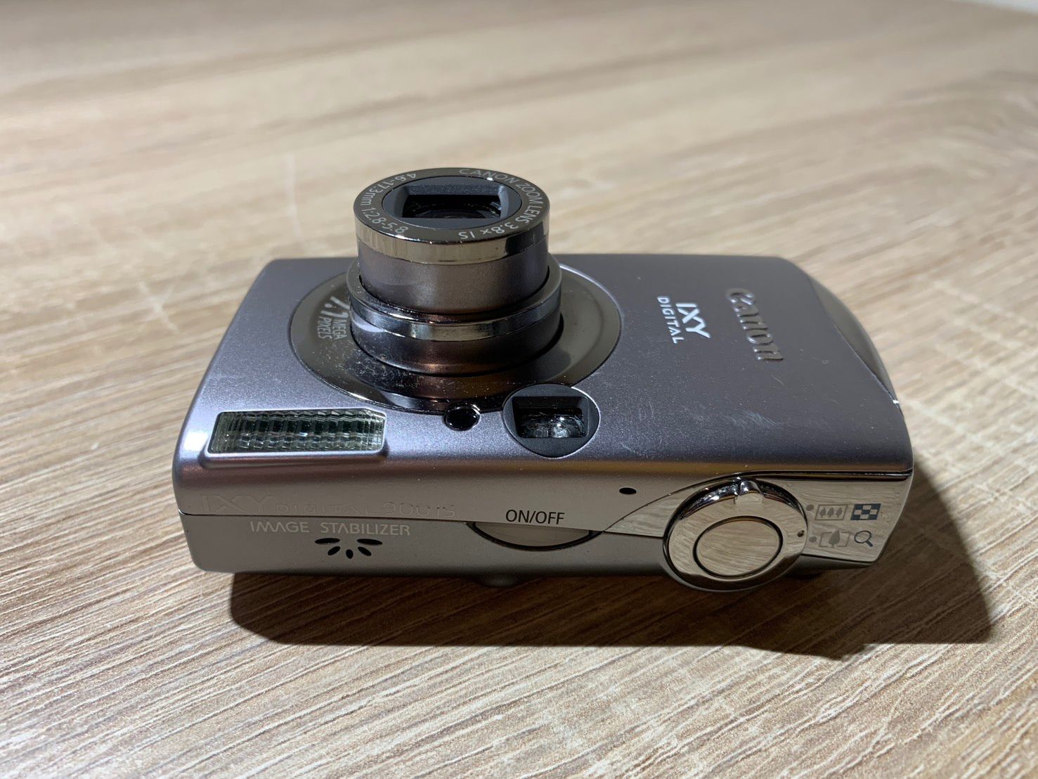 7897 Canon IXY DIGITAL 900 IS シルバー デジカメ ジャンク品 - メルカリ