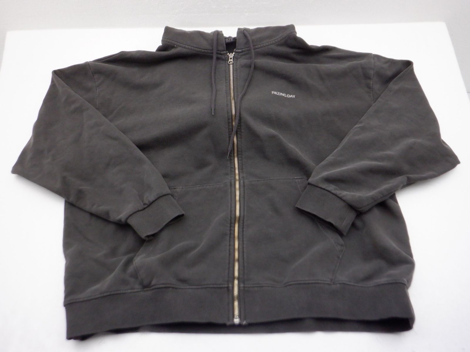 RIIZE パーカー 2024 FAN CON RIIZING DAY FINALE SEOUL ZIP-UP HOODIE