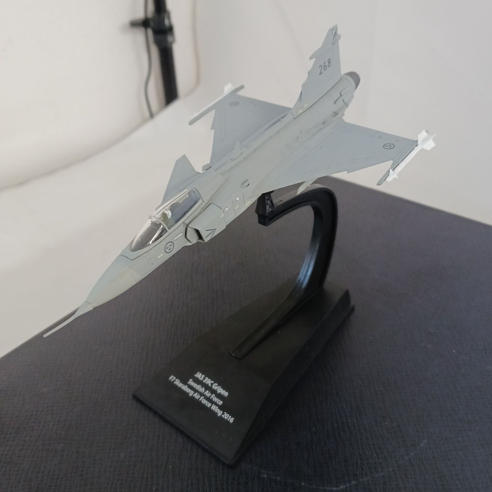 中古品】アシェット エアファイターコレクション 1/100スケールモデル