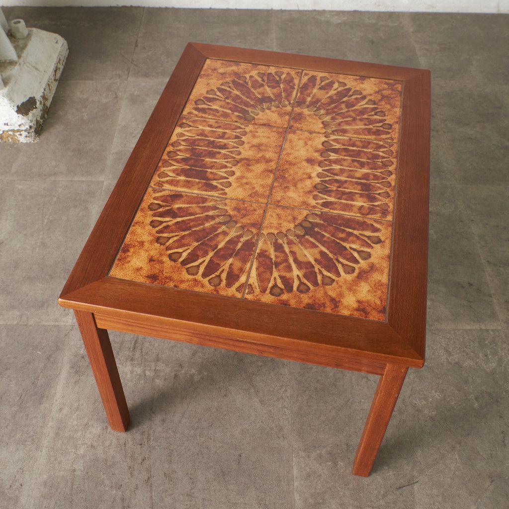 デンマーク製 TOFTEN mobelfabrikken タイルトップ チーク コーヒー