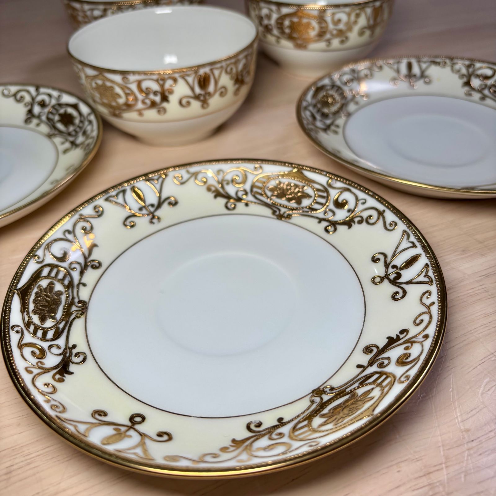 美品】オールドノリタケ 金彩 ティーカップ&ソーサー 3客セット - メルカリ