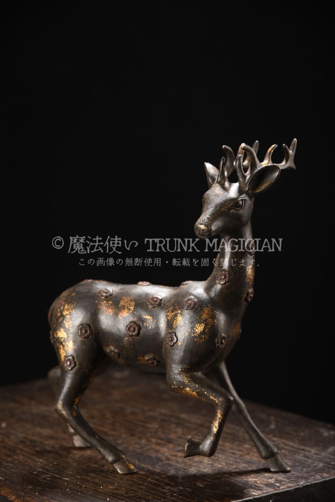 旧家蔵出し 銅製 泥金 梅花鹿 置物 賞物 供養品 古美術品 収集家