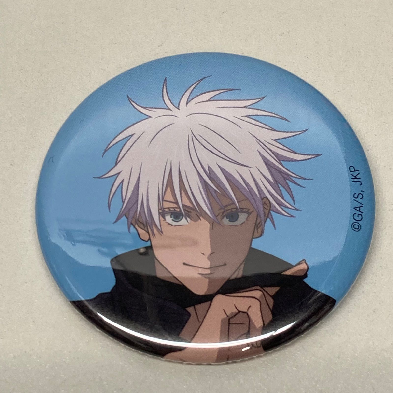 アニメ呪術廻戦展 五条悟 缶バッジ 渋谷事変 - メルカリ