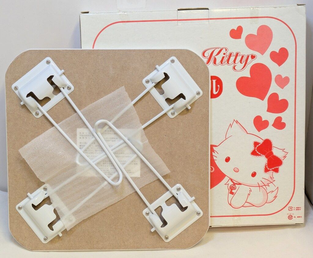 サンリオ チャーミーキティ ミニテーブル 2006年 - メルカリ