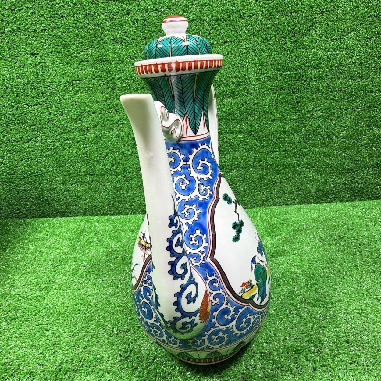 共箱付】九谷焼 古九谷意 水瓶 水注 陶山 銘 角福 色絵 山水人物図