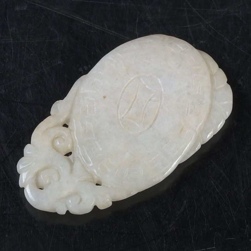 中国 玉石白玉彫刻 神獣 根付 紙鎮 置物 C S655 - メルカリ