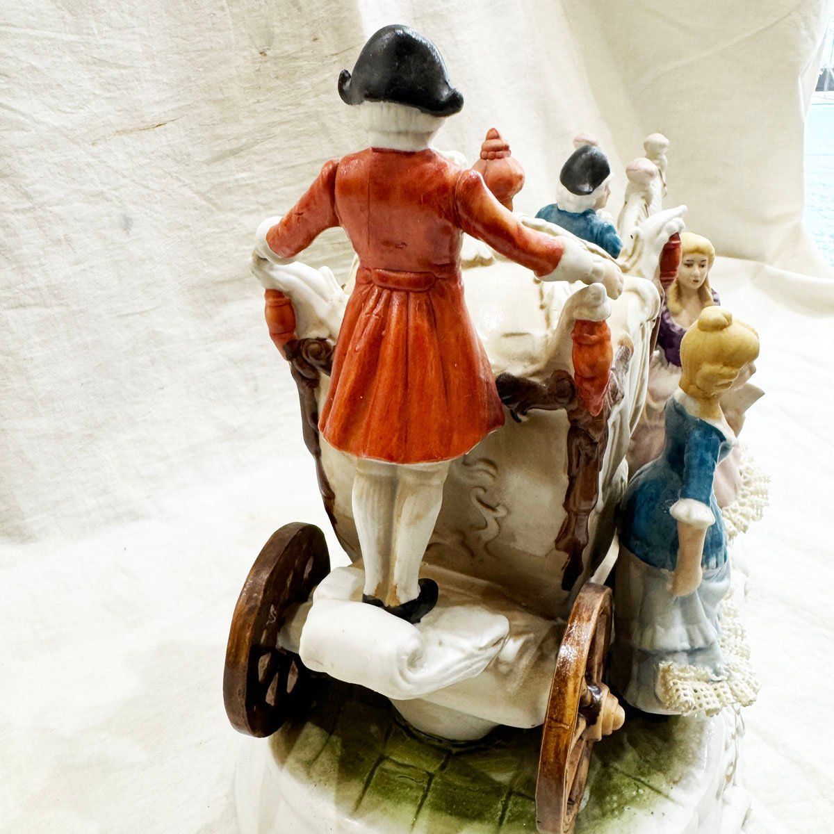 中古○瀬戸マイセン フィギュリン 馬車○加藤工芸 陶器製 4頭立て馬車