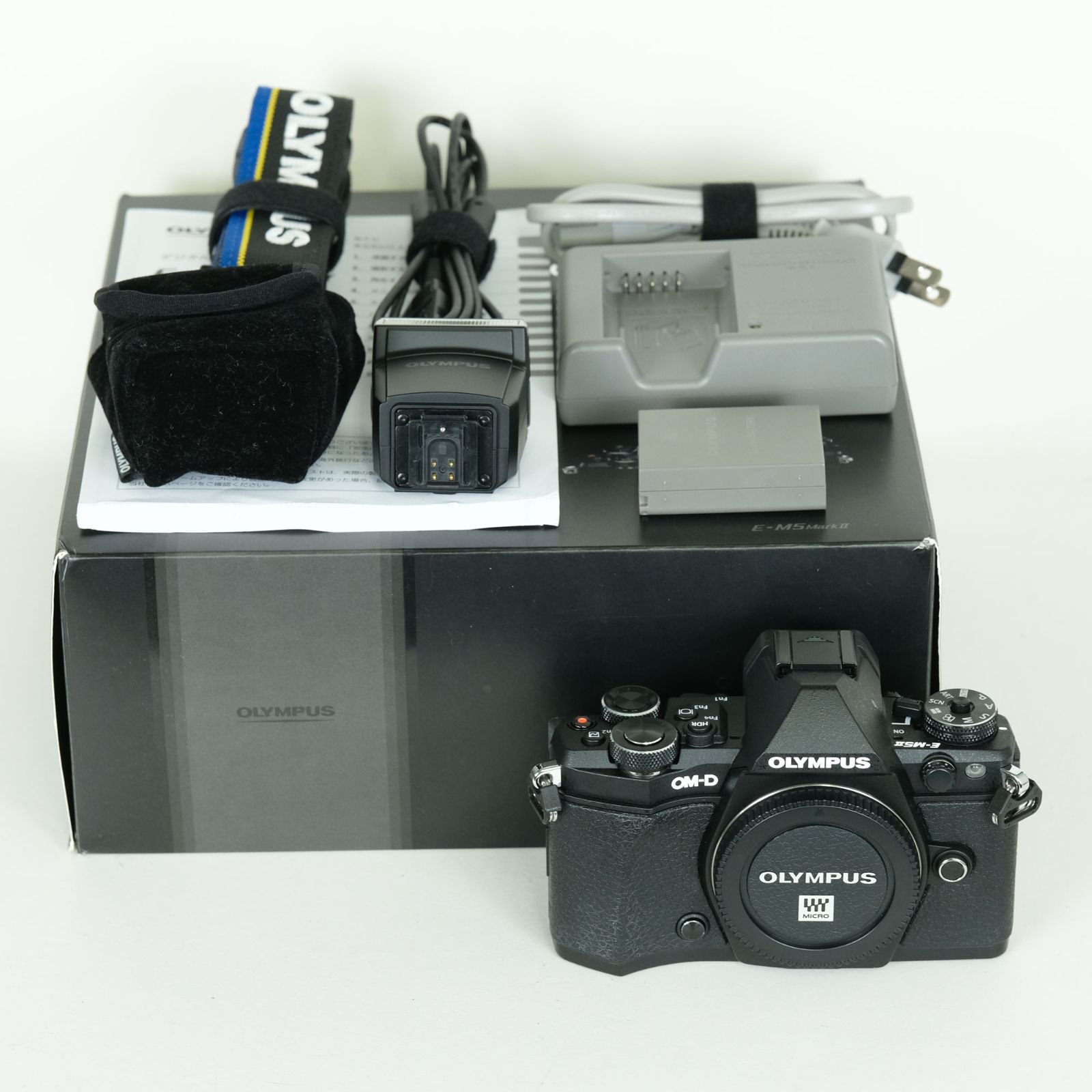 美品 | シャッター数684回] OLYMPUS OM-D E-M5 Mark II [ボディ
