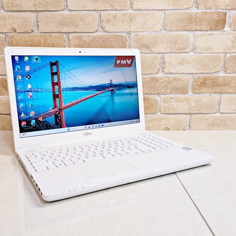 オフィス付き☆SSD爆速/メモリ8G/第7世代i3/初心者OK！Windows11ノート