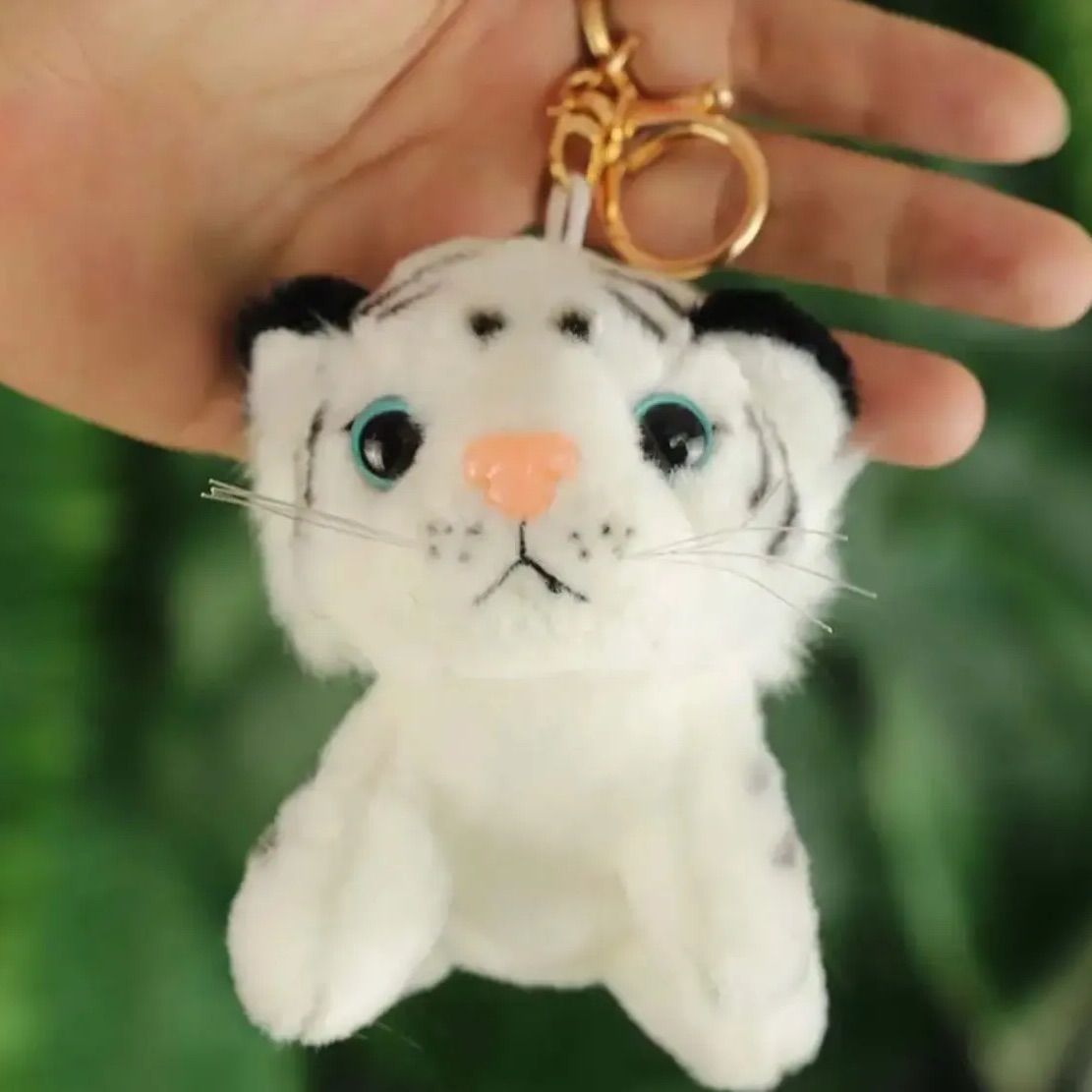 トラの可愛いぬいぐるみキーホルダー【ホワイト】【イエロー