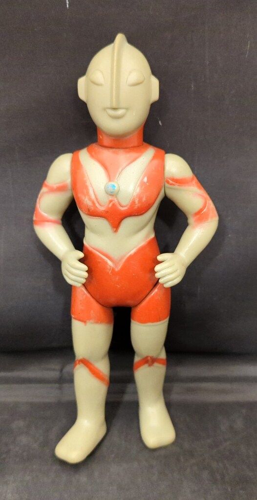 ブルマァク ウルトラマン/灰成型に赤/尻刻印/両足刻印無し/350サイズ