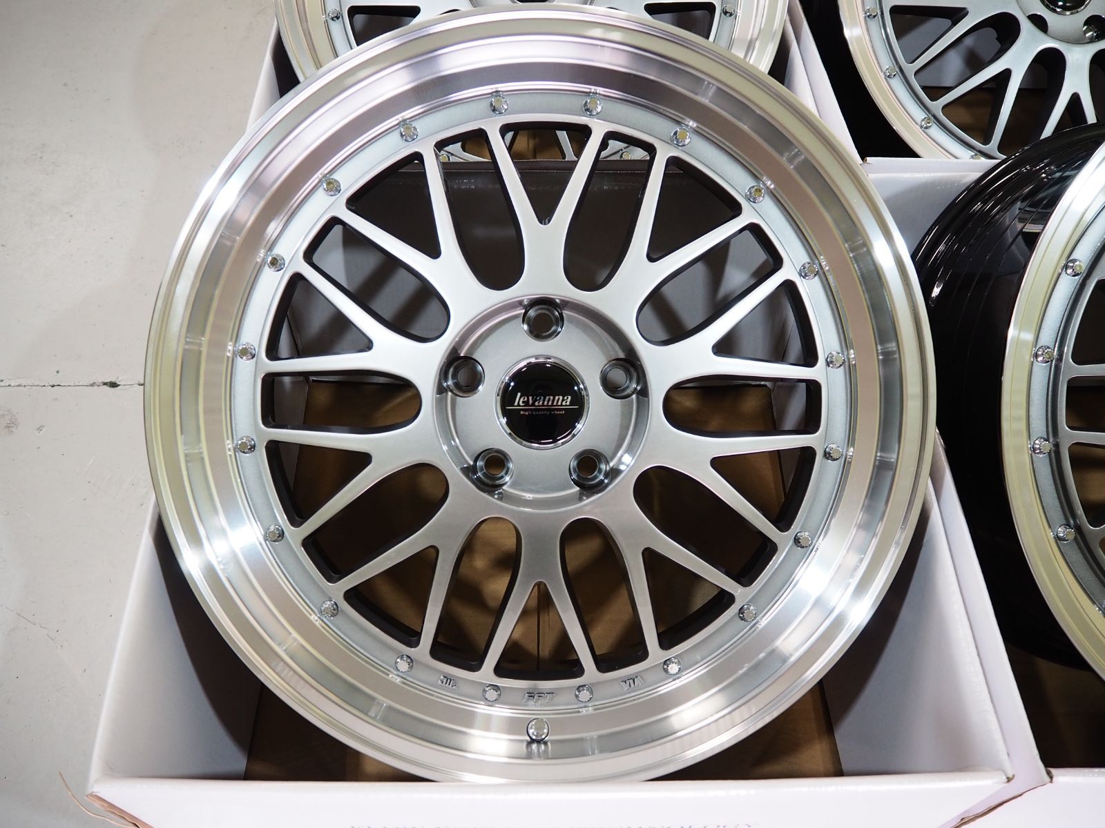 特選アンティークAPSS 鶴地文様 正絹訪問着 綸子 鶴尽くし 古美術