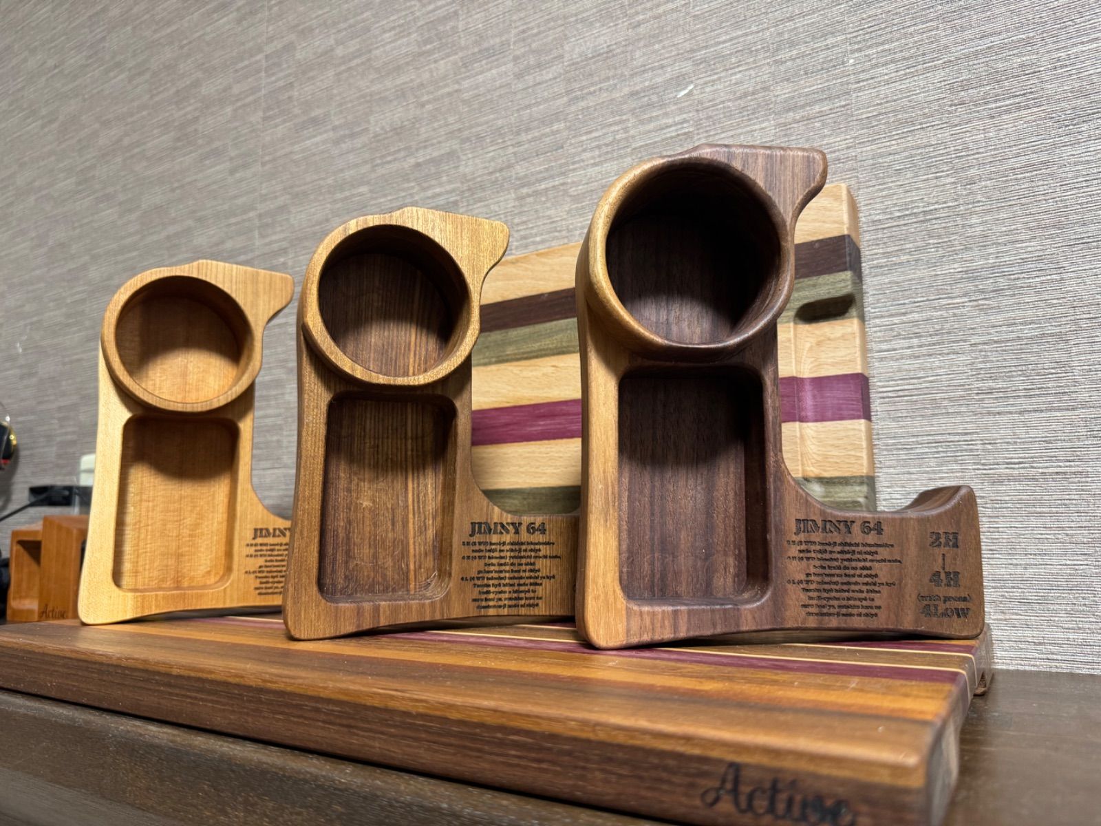 80年ほど前の上質鹿の骨材と竹材の麻雀牌セット木製の箱付き全種完備