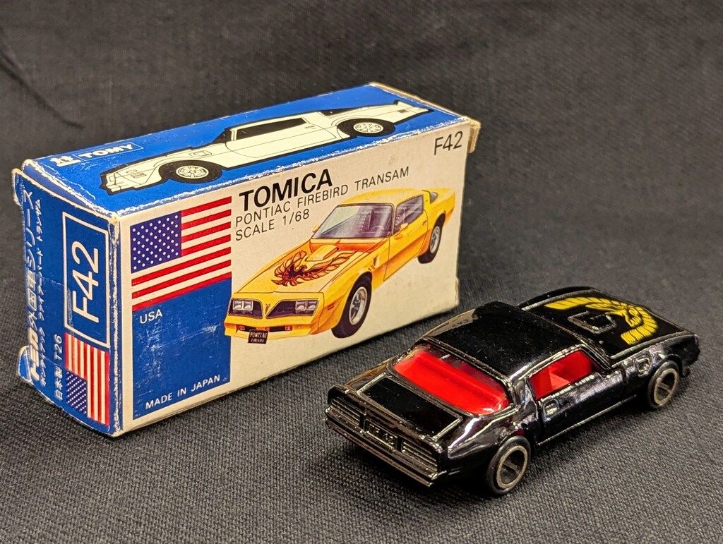 トミー トミカ青箱日本製 ポンティアック ファイアバード トランザム