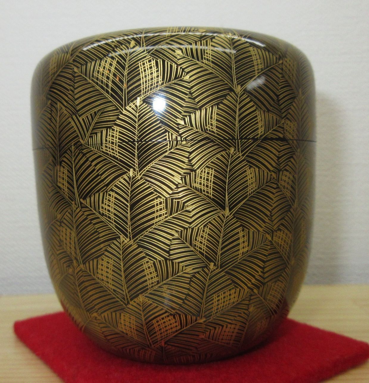 逢絢亭】茶道具 大棗 輪島塗 沈金彫り 表千家流書付 前志芸男 共箱入り