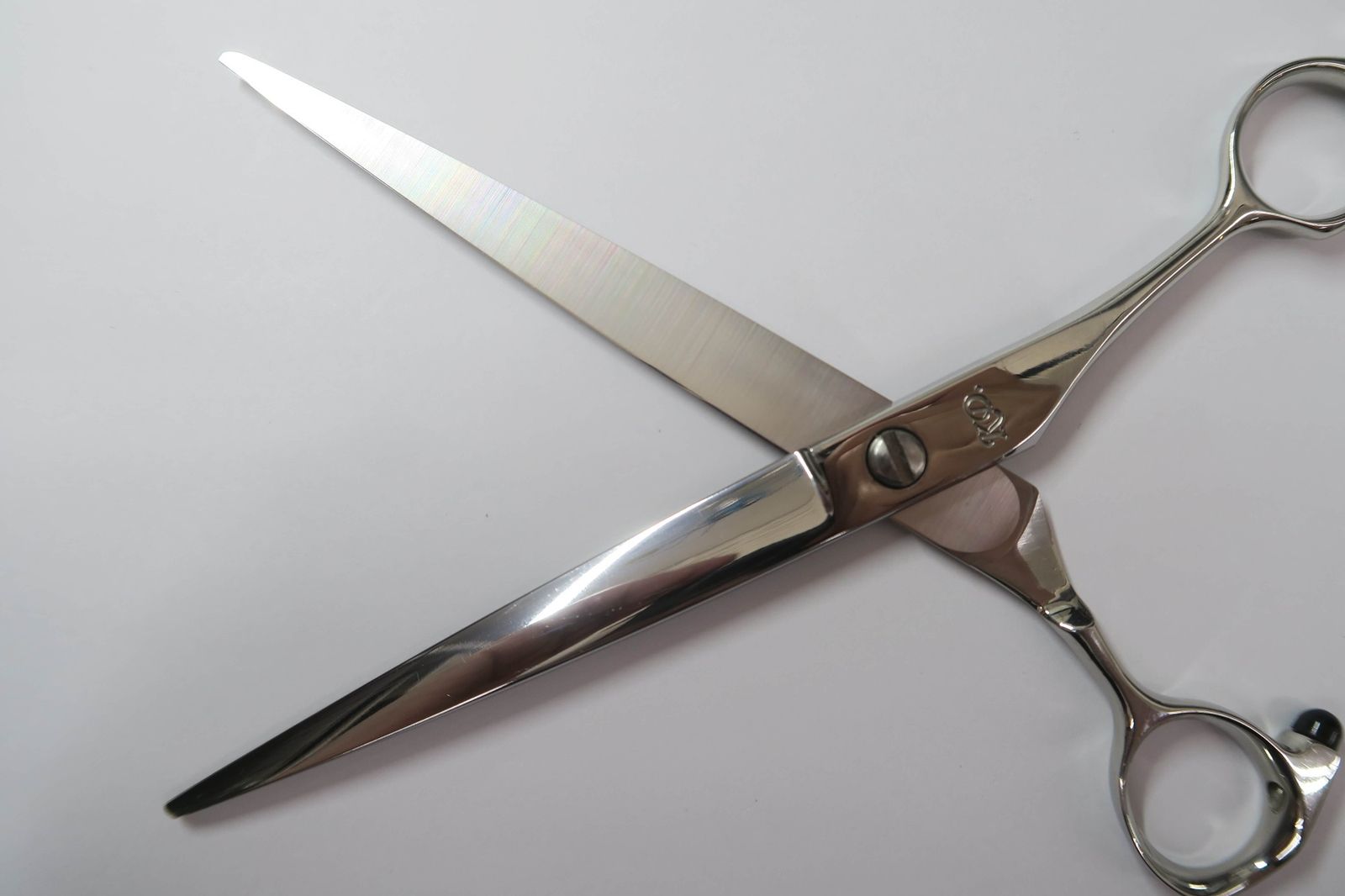 パワー有☀ナルトシザー同様斜度付ハサミ理美容師プロ用☀トリマー