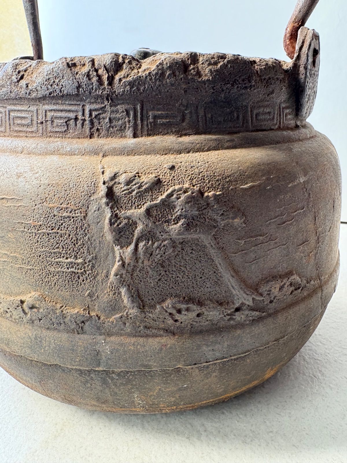 希少 珍しい 龍文堂造 鉄瓶 本物 約3.40kg古玩 銅蓋 裏蓋刻印有 湯釜