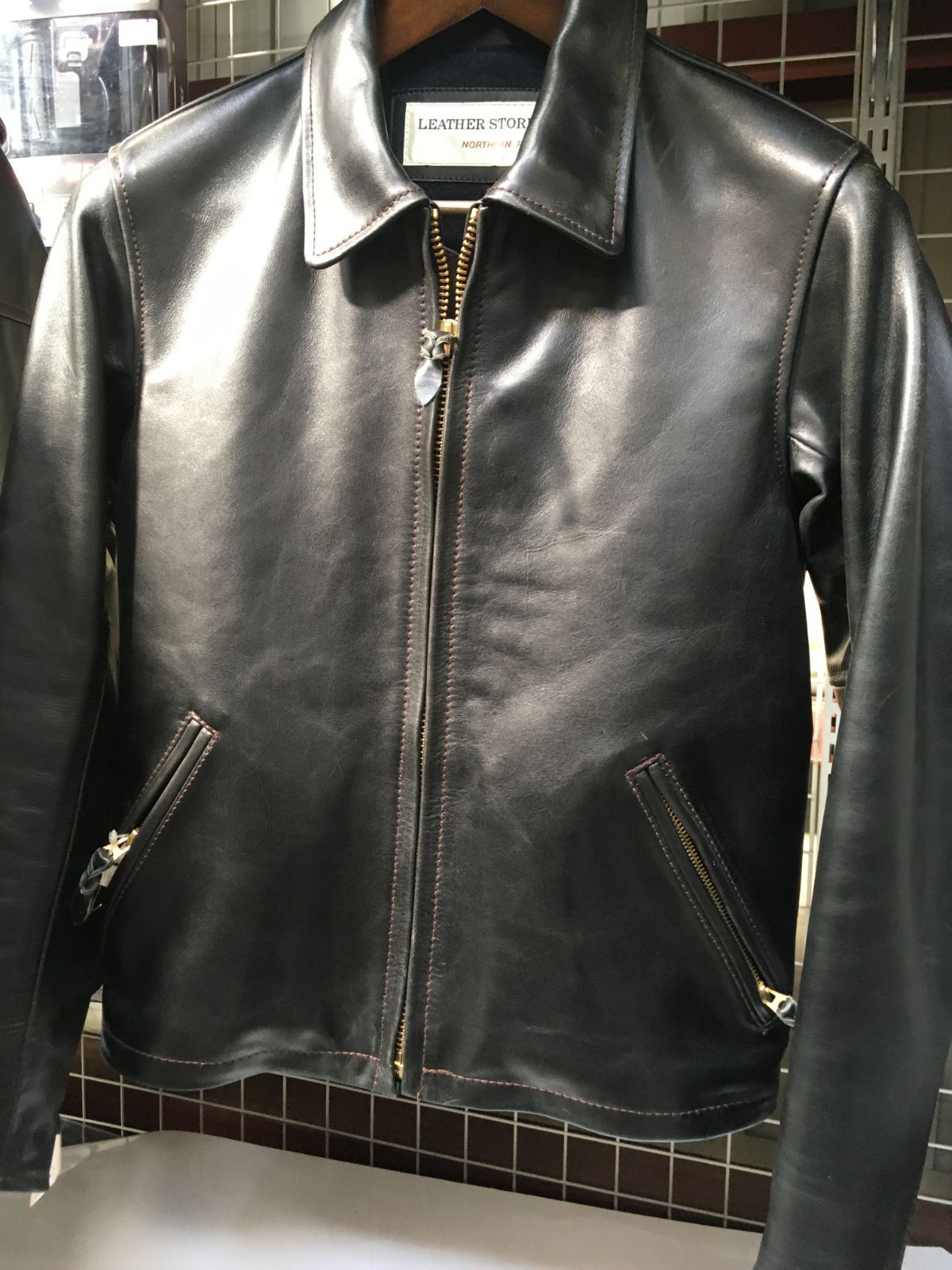 ノーザンフォックス レザージャケット 黒 34 - メルカリ