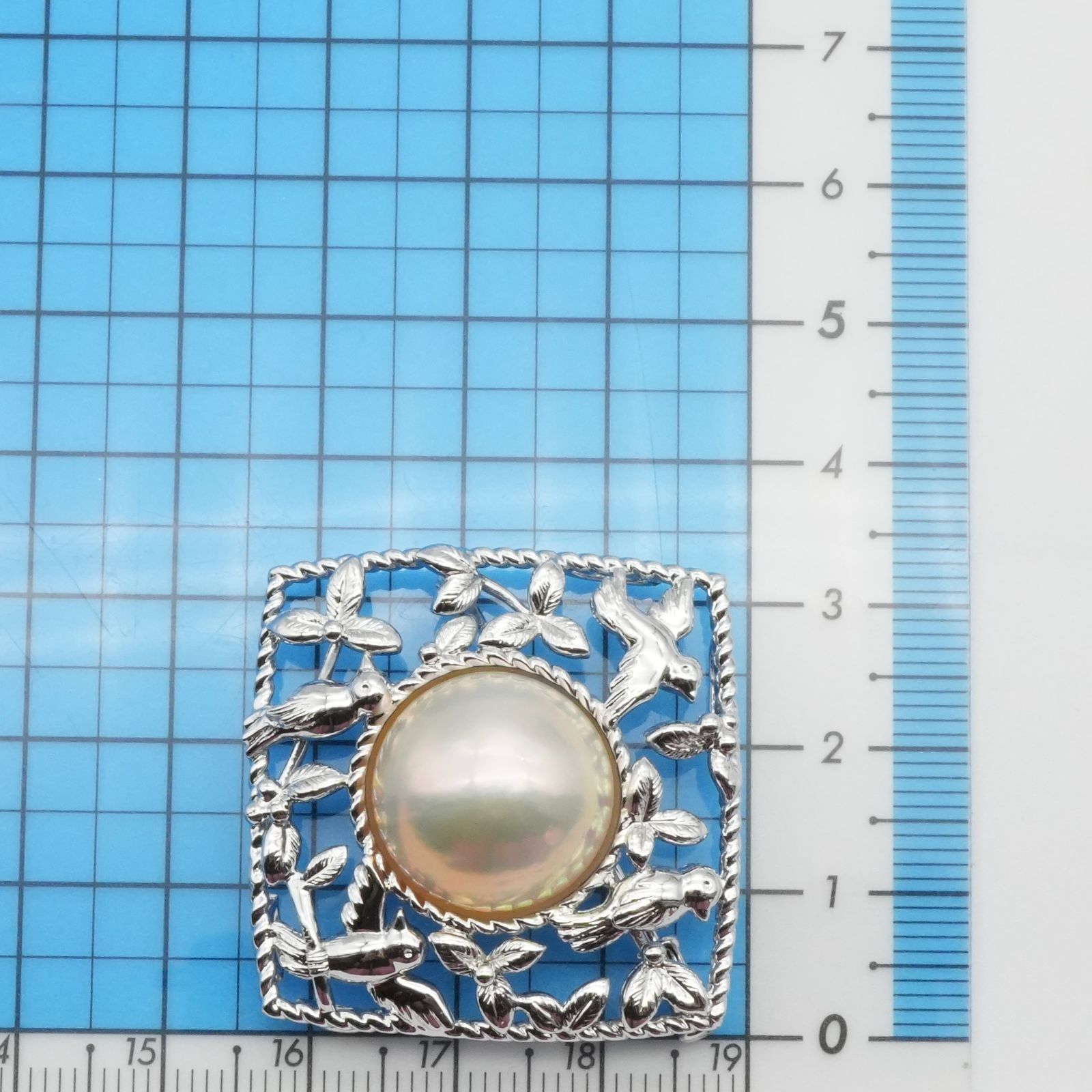 美品 TASAKI 田崎 ブローチ マベパール シルバー スクエア 装飾